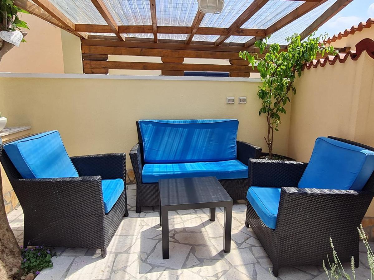 Holiday Home "Mala Kuca " With Heated Pool Pula Ngoại thất bức ảnh